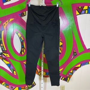 Isabel Maternity, Skinny Over the Belly Jeans, Black. Size 6. Excellent cond!